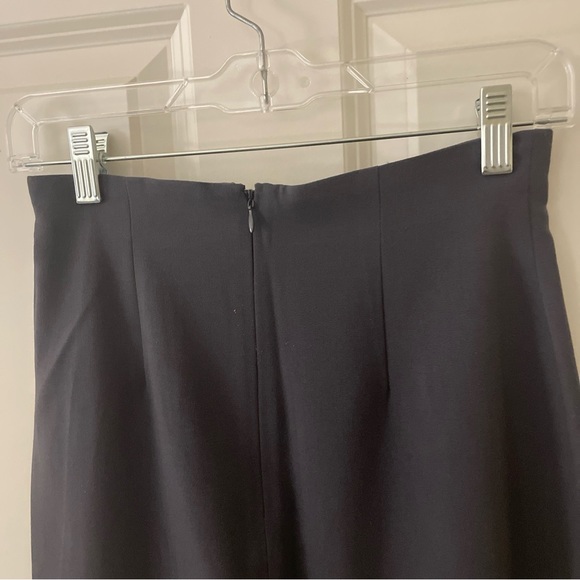Newport News Dark Gray Pencil Skirt - Size 2 - Picture 4 of 5